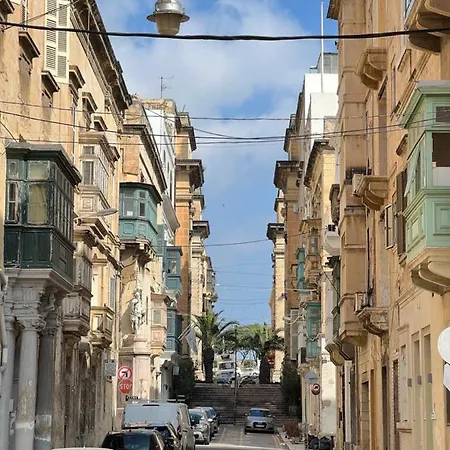 Valletta Waterfront 2br Flat By Arco Collection Apartman Floriana