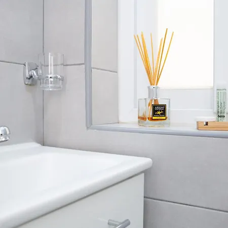 Valletta Waterfront 2 Beds Flat By Arcobnb *