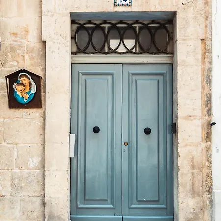 Valletta Waterfront 2br Flat By Arco Collection Apartman