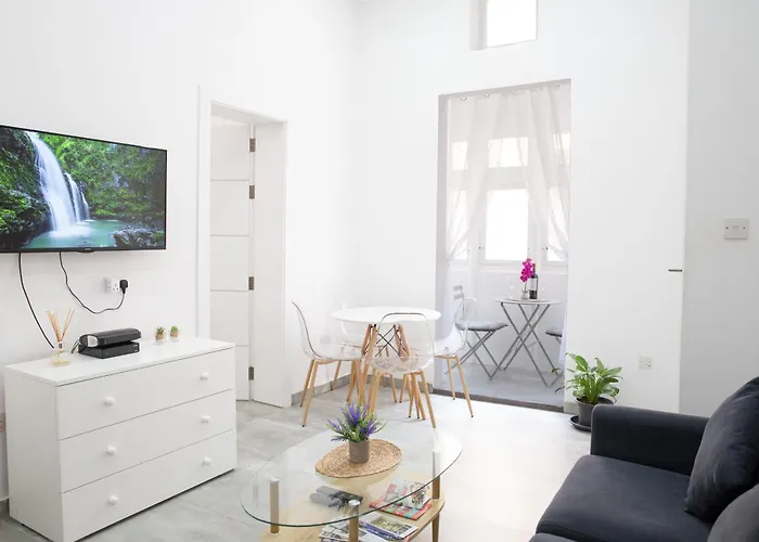 Апартаменты Valletta Waterfront 2br Flat By Arco Collection *