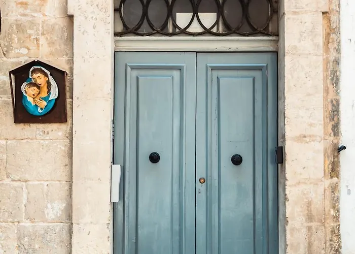 Valletta Waterfront 2br Flat By Arco Collection Апартаменты