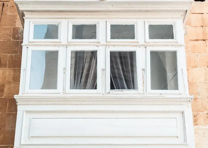 Valletta Waterfront 2br Flat By Arco Collection