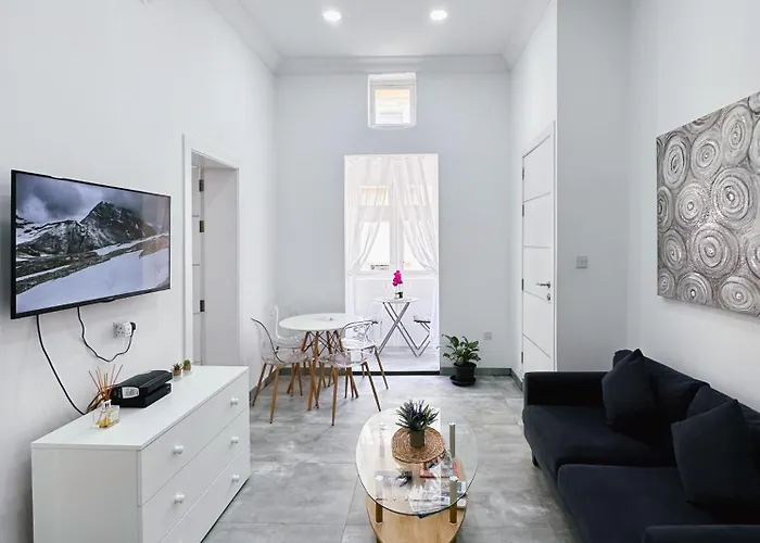 Апартаменты Valletta Waterfront 2br Flat By Arco Collection Флориана