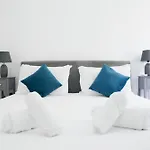 Valletta Waterfront 2br Flat By Arco Collection * Il-Furjana
