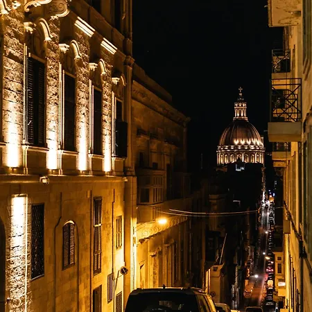 Valletta Waterfront 2br Flat By Arco Collection Lejlighed