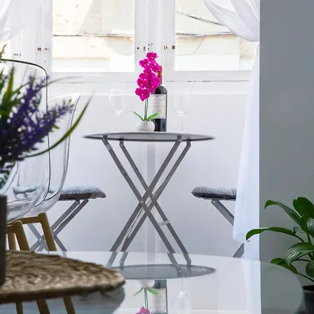 Valletta Waterfront 2br Flat By Arco Collection Floriana